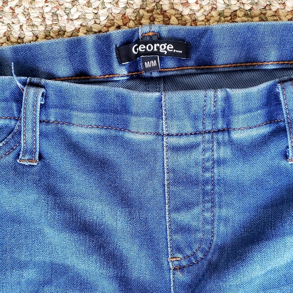 High-rise Jeggings - Picture 2 of 3